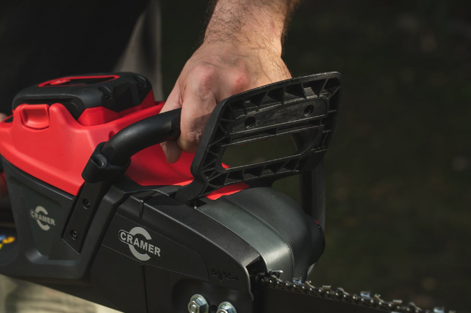 Tronçonneuse 2400W – 82V